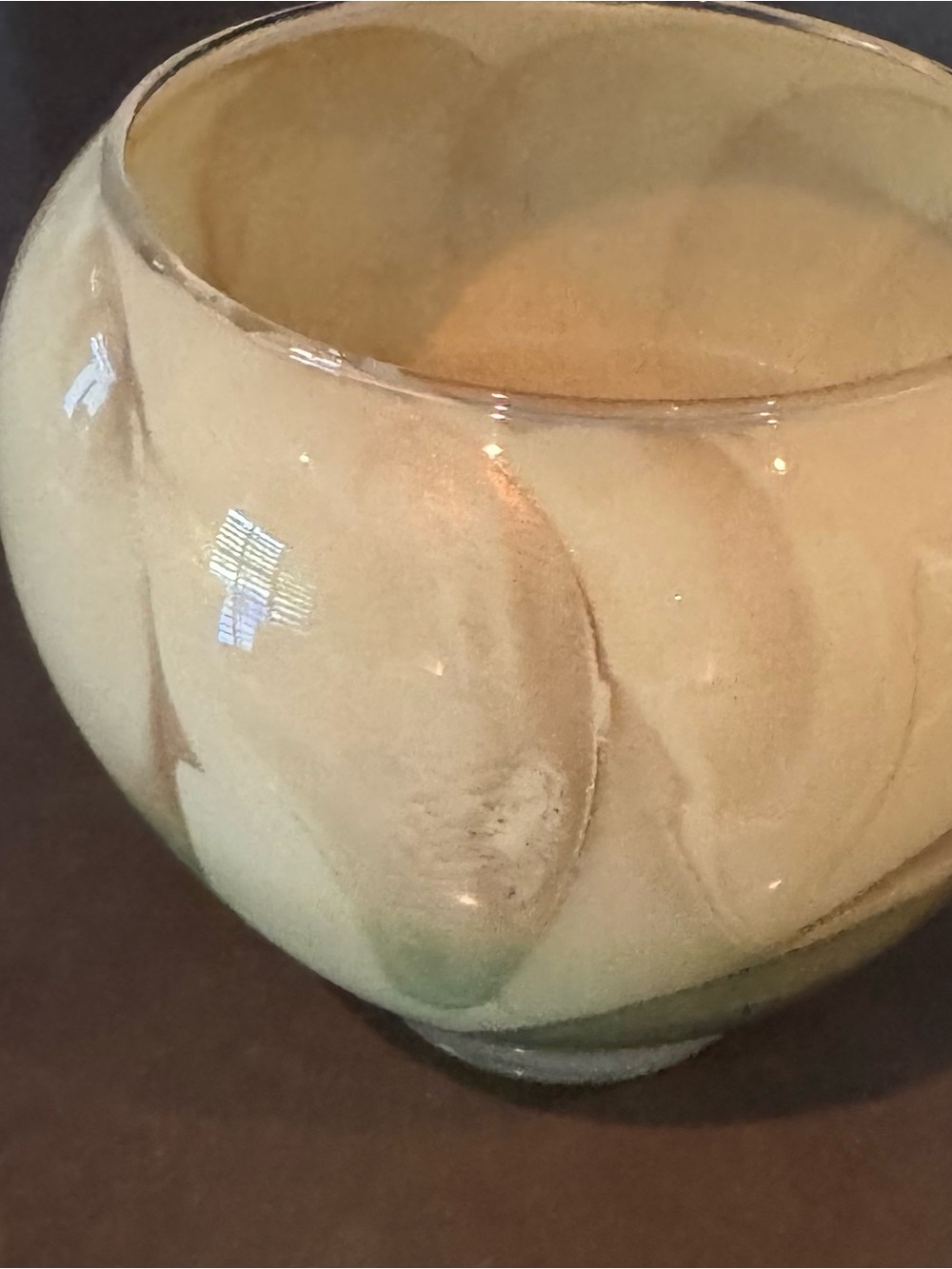 New Z Gallerie 6” ivory glass candle
